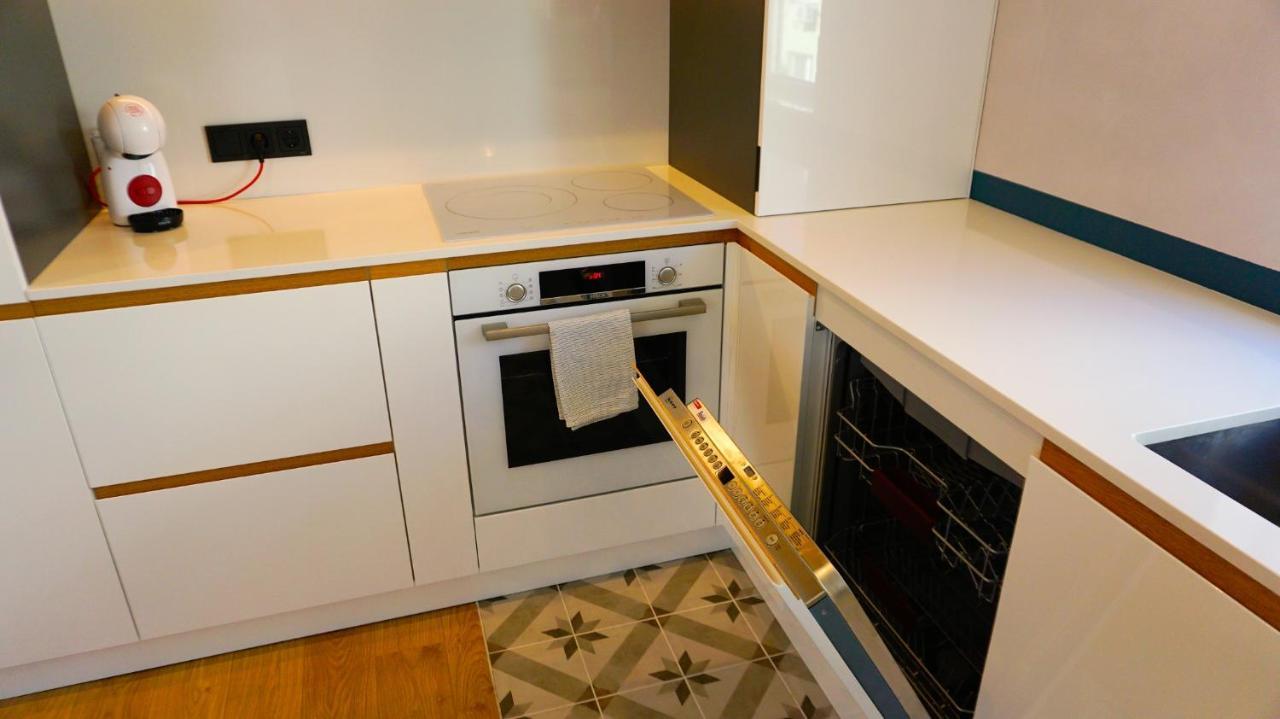 Апартамент Жасмин С Частен Гараж - Jasmin Apartment With Private Garage Varna Luaran gambar